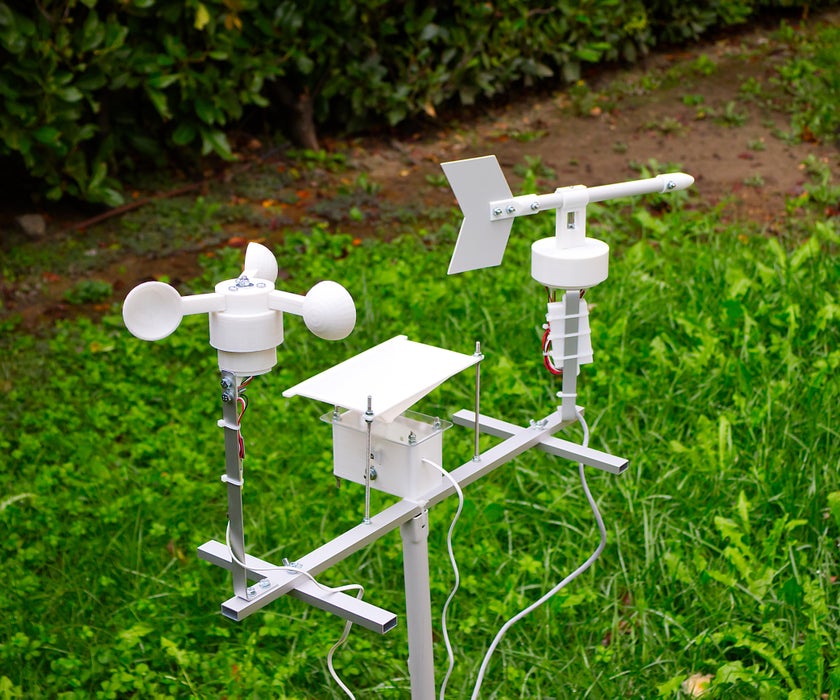 How to build a DIY Weather Station With Tokymaker