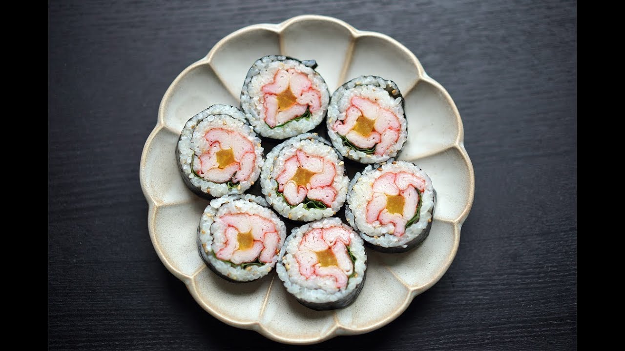 Crab meat, carrot, sweet radish.