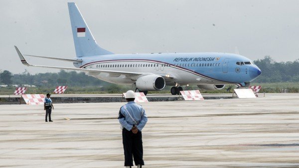 Cara Menerbangkan Pesawat Presiden Indonesia