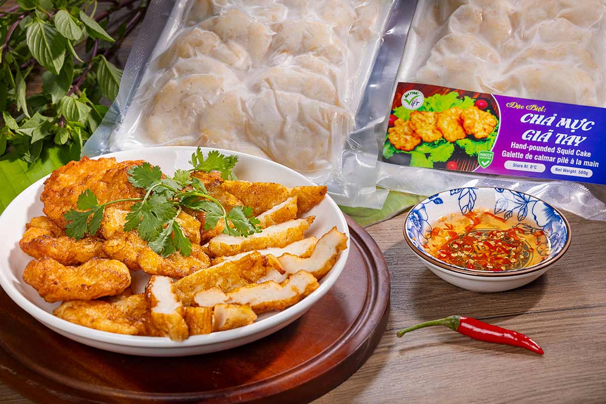 HAND-POUNDED SQUID CAKE