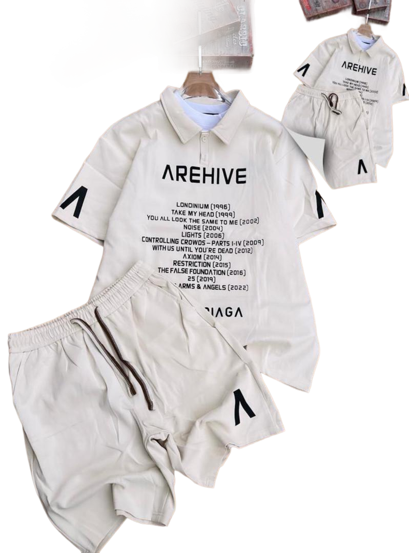 Contemporary Casual Polo Shirt and Shorts Outfit with Graphic Prints for Children