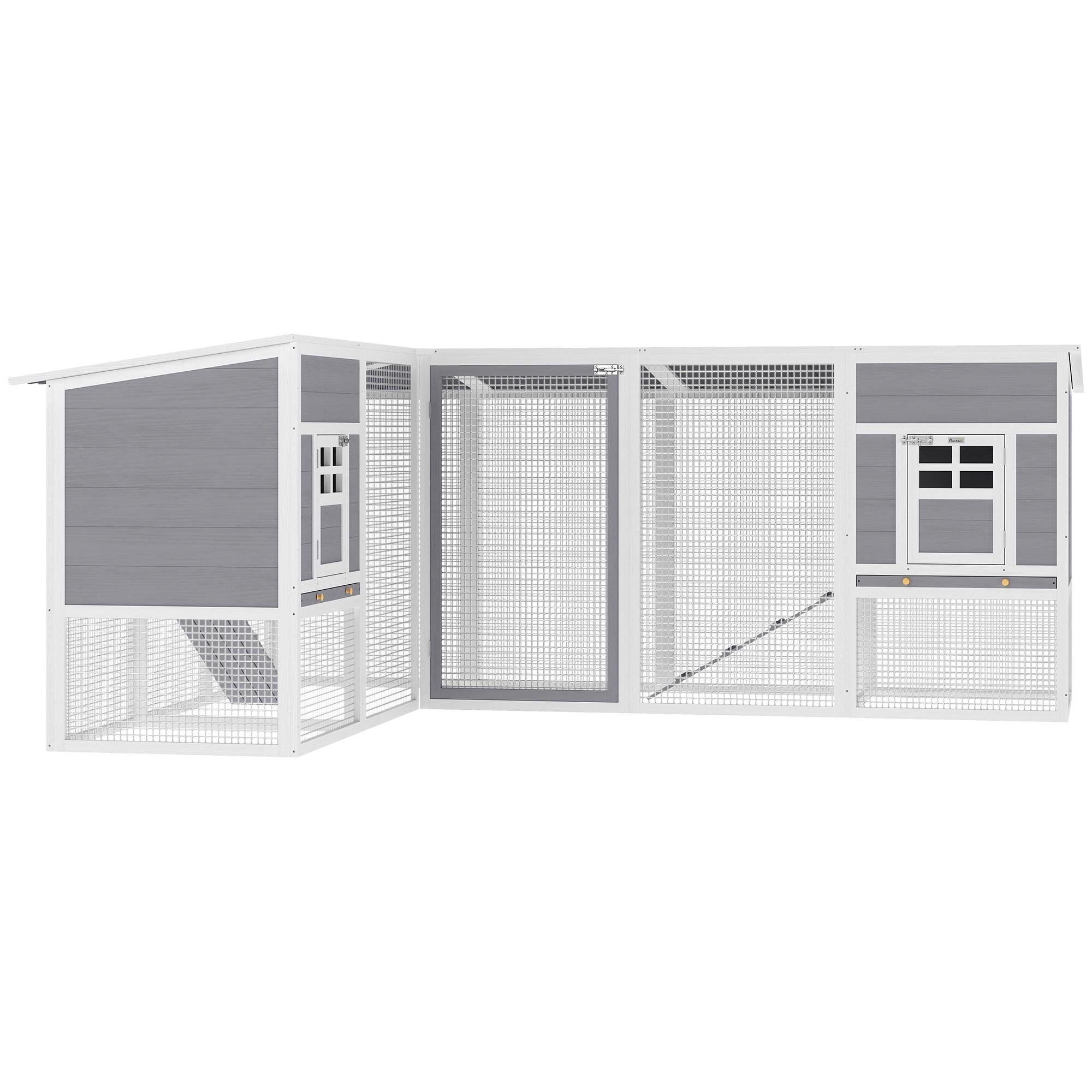 L-Shaped Fir Chicken Coop with Run, 98.8-Inch